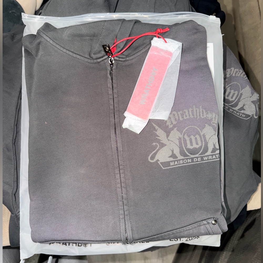 WRATHBOY MAISON DE WRATH SUN FADED HOODIE ZIP (DARK GREY)